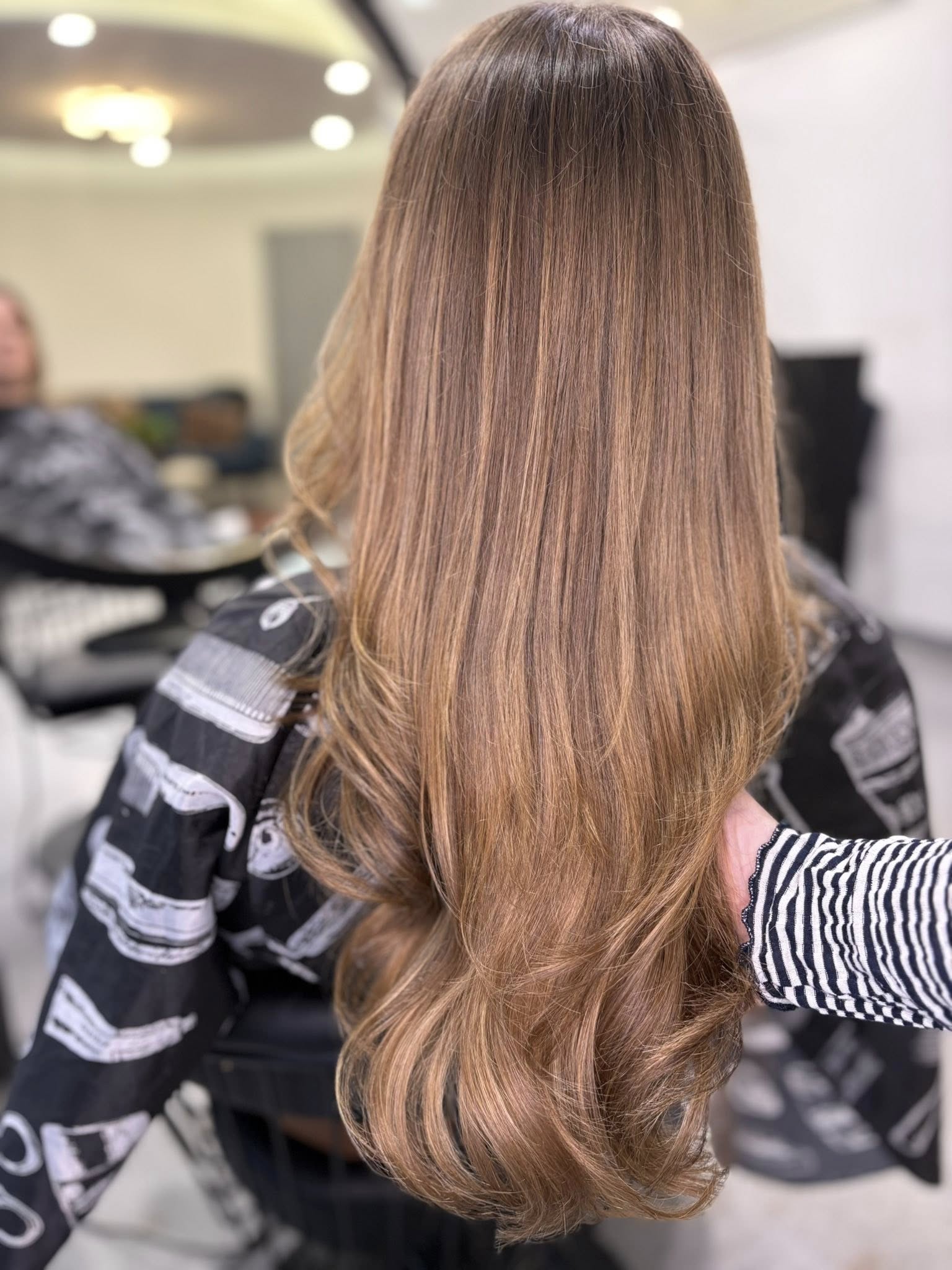 Balayage barna hullámos haj